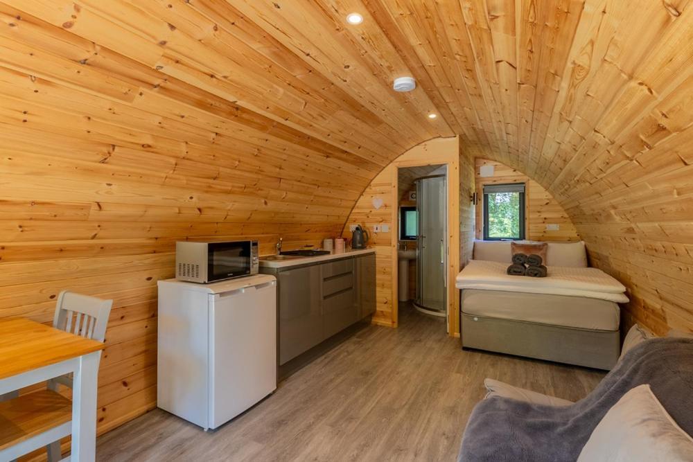 Mount Hillary Holiday Pods Cork Zewnętrze zdjęcie